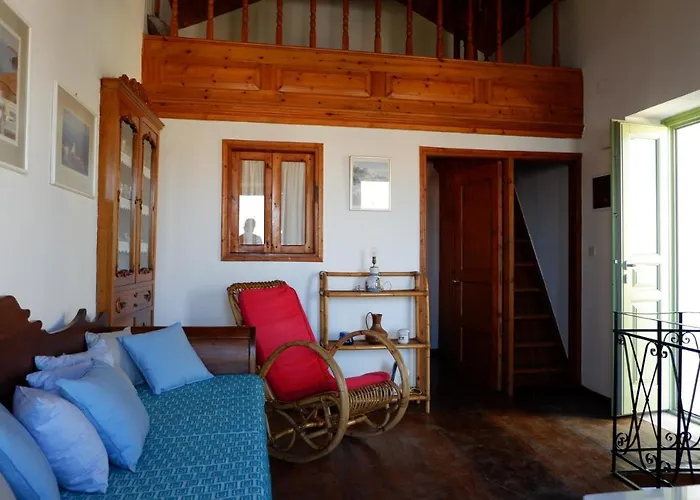Asiminas House